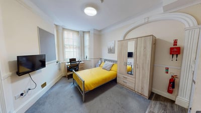 Room Cornwall Street in Birmingham