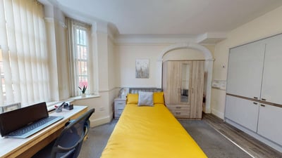 Room Cornwall Street in Birmingham
