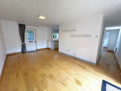 Flat Couper Meadows in Exeter