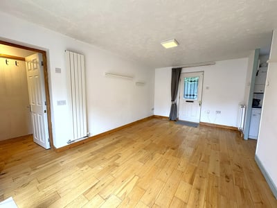Flat Couper Meadows in Exeter