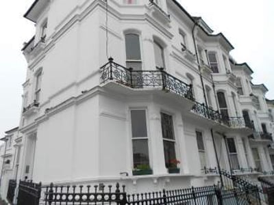 Room Western Road in Hove