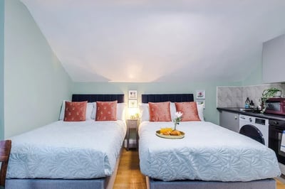 Room Park Drive in Royal Leamington Spa