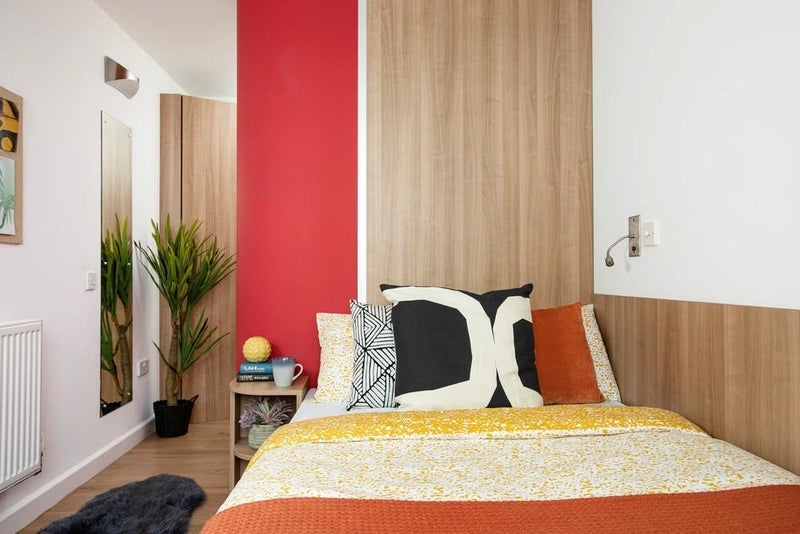 Room Lebus Street in Greater London