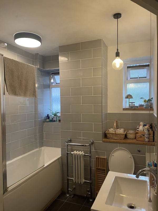 Room Retreat Place in Greater London