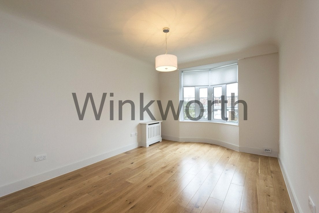 Flat Barbara Brosnan Court in City of Westminster