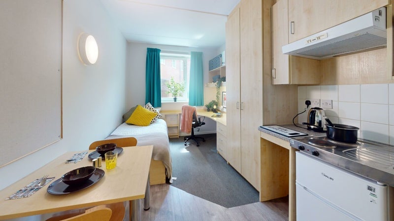 Room Turnpike Lane in Nottingham