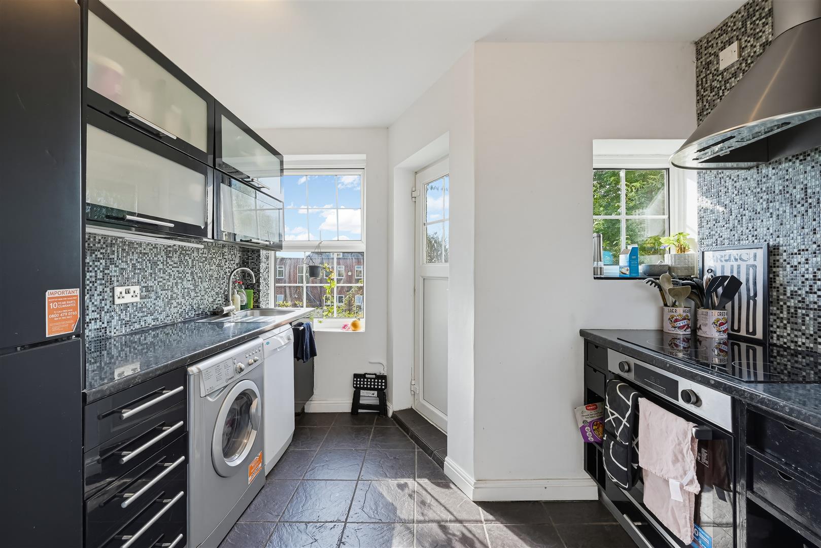 Flat West Barnes Lane in Greater London