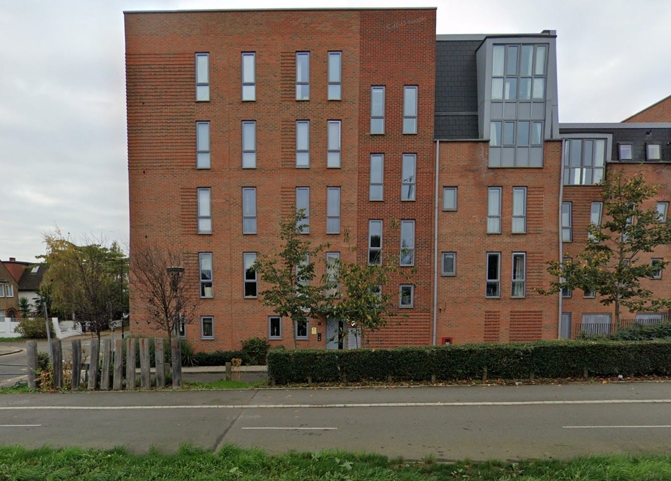 Flat Cezanne Road in Greater London