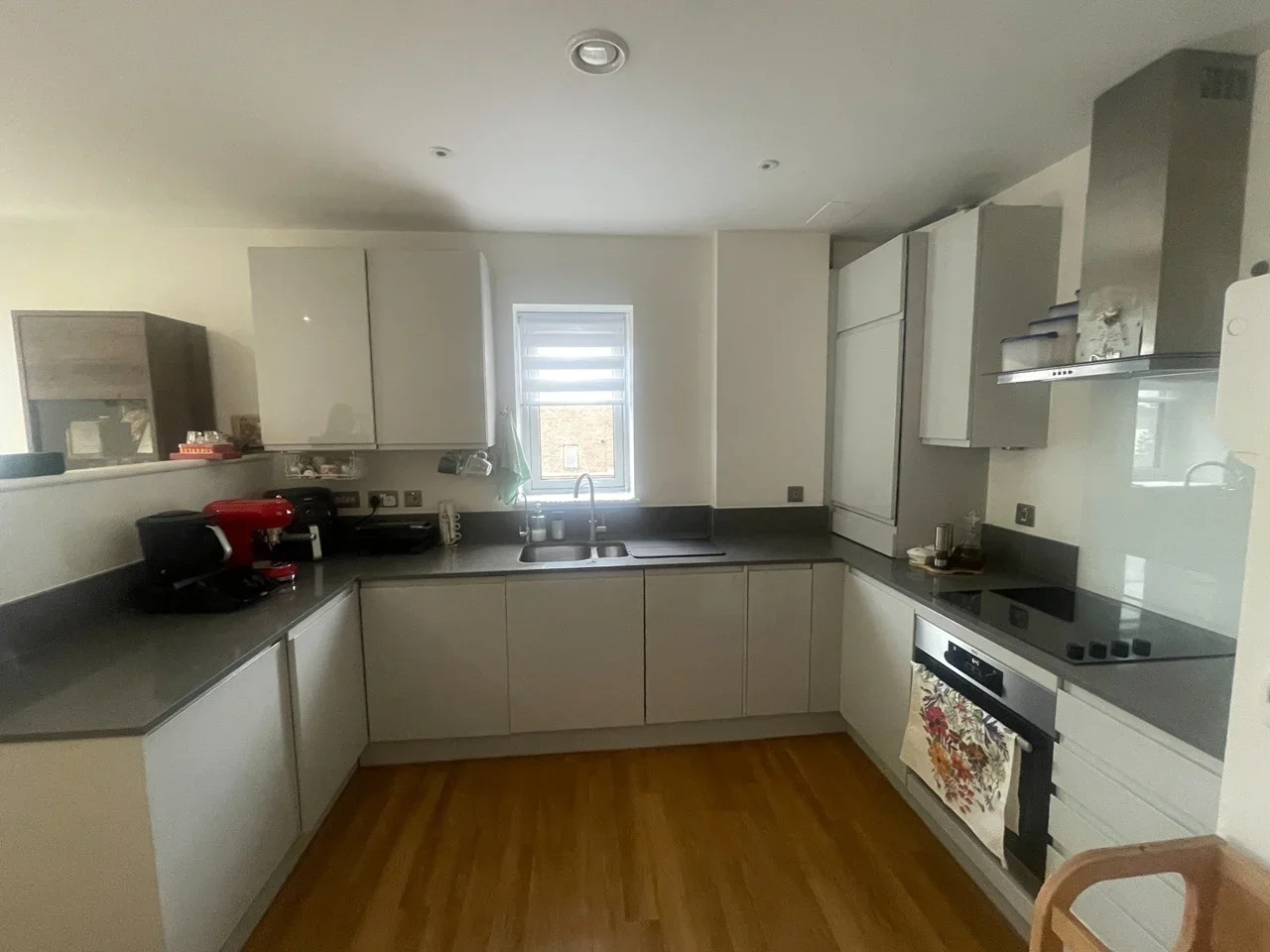 Flat Cezanne Road in Greater London