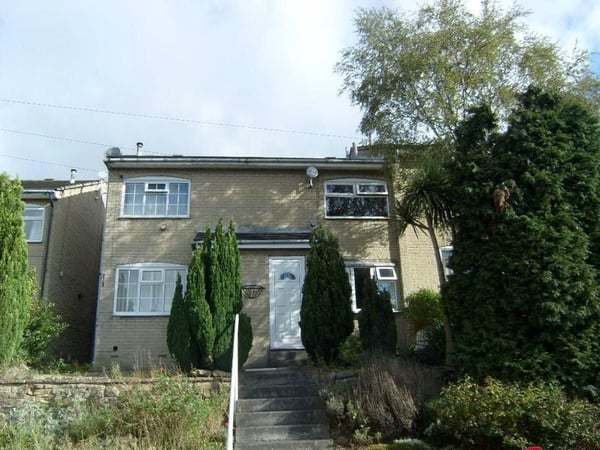 House Brownhill Close in Kirklees