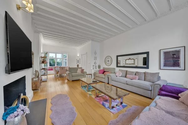 Flat Lower Belgrave Street in City of Westminster