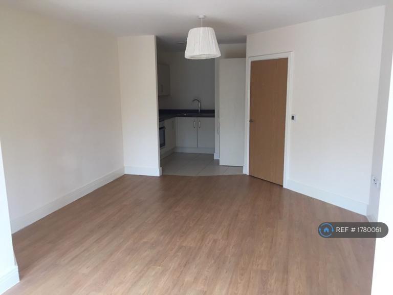 Flat Leighton Road in Leighton Buzzard
