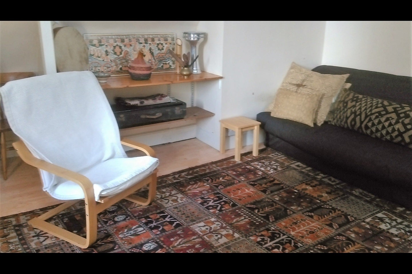 Room Barry Road in Greater London