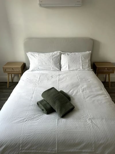 Flat Kensington Church Court in Greater London