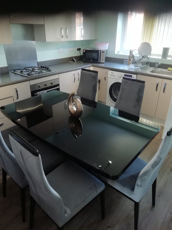 Room Rowan Tree Road in Oldham