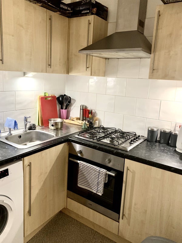 Room Onslow Drive in Glasgow