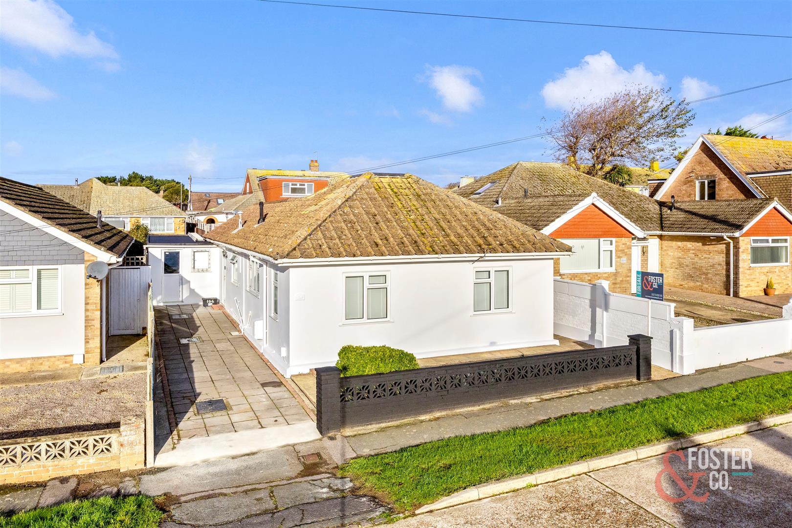 Flat Phyllis Avenue in Peacehaven