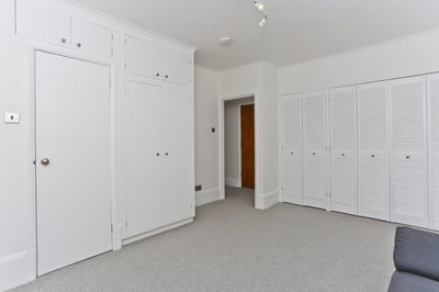 Flat Montagu Mansions in London