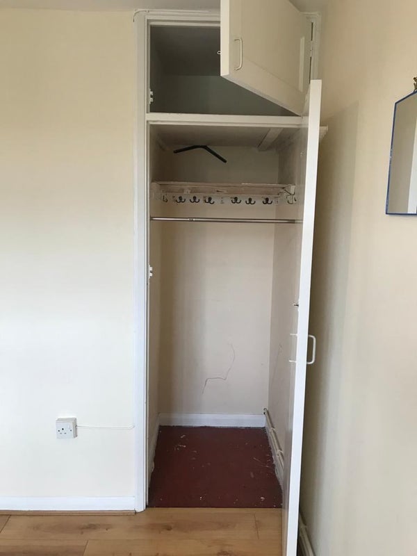 Room Queensbridge Court in Greater London