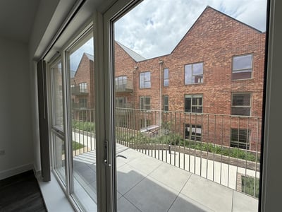Flat Marleigh Avenue in South Cambridgeshire