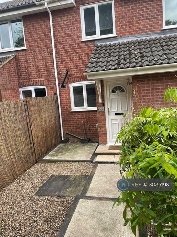 House Hexham Close in Sandhurst