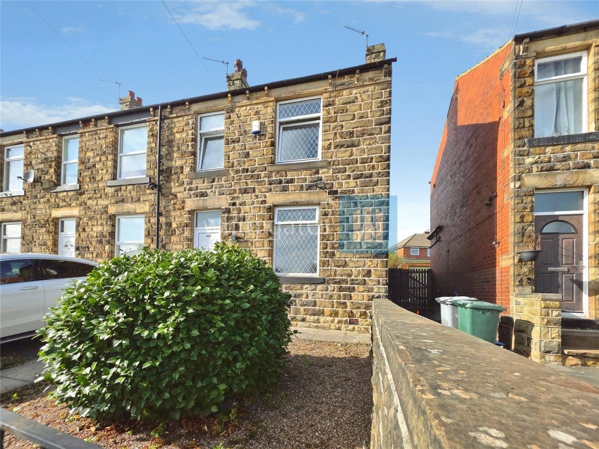 House Leeds Road in Kirklees
