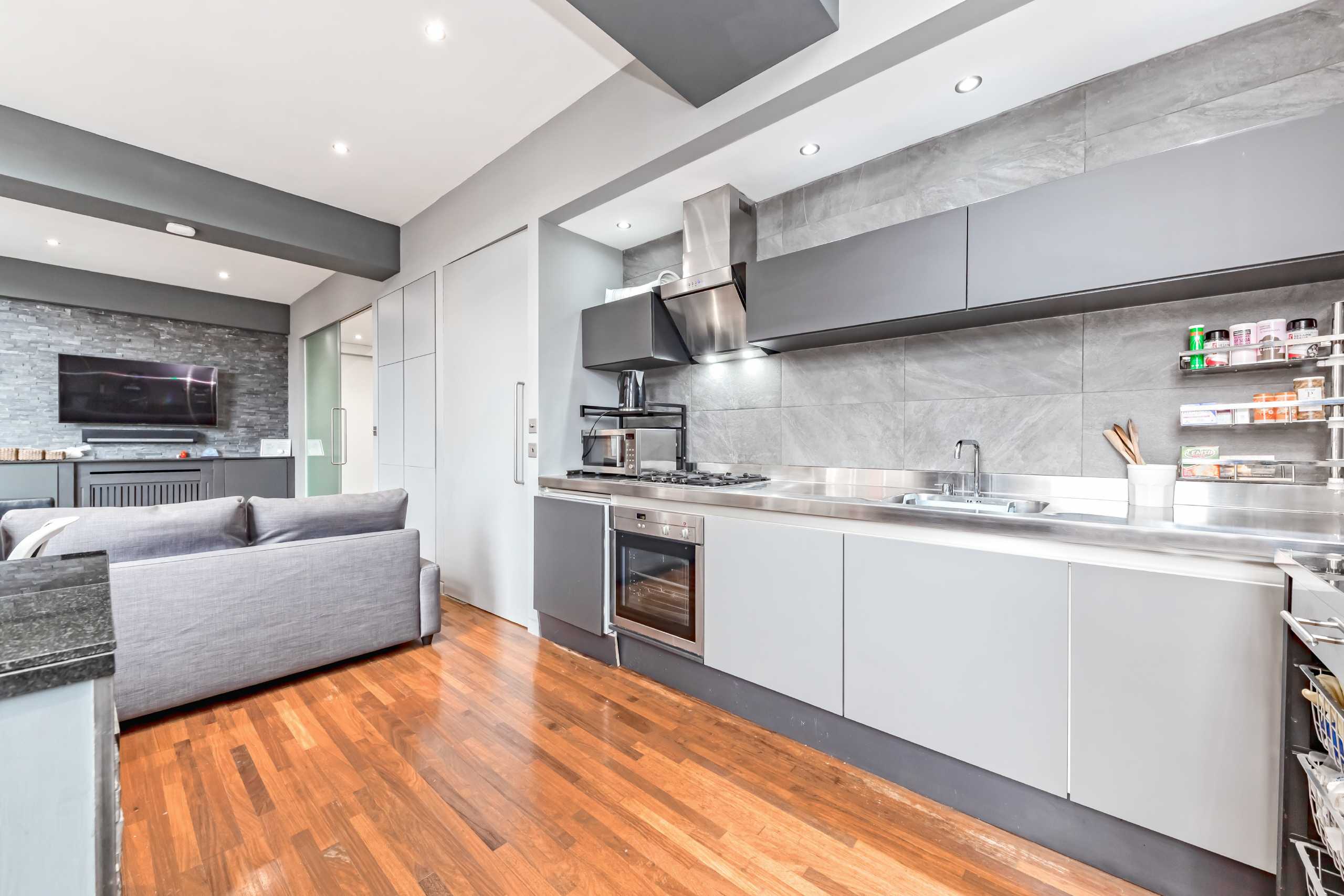 Flat Alice Street in Greater London
