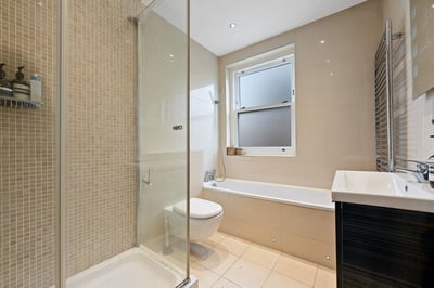 Flat Beaumont Street in City of Westminster