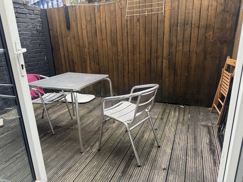 Room Sebert Road in Greater London