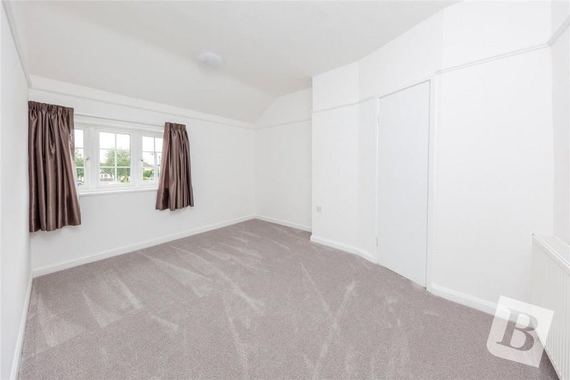 Room Melbourne Avenue in Chelmsford