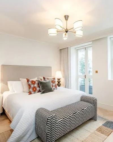 Flat Upper Richmond Road in Greater London
