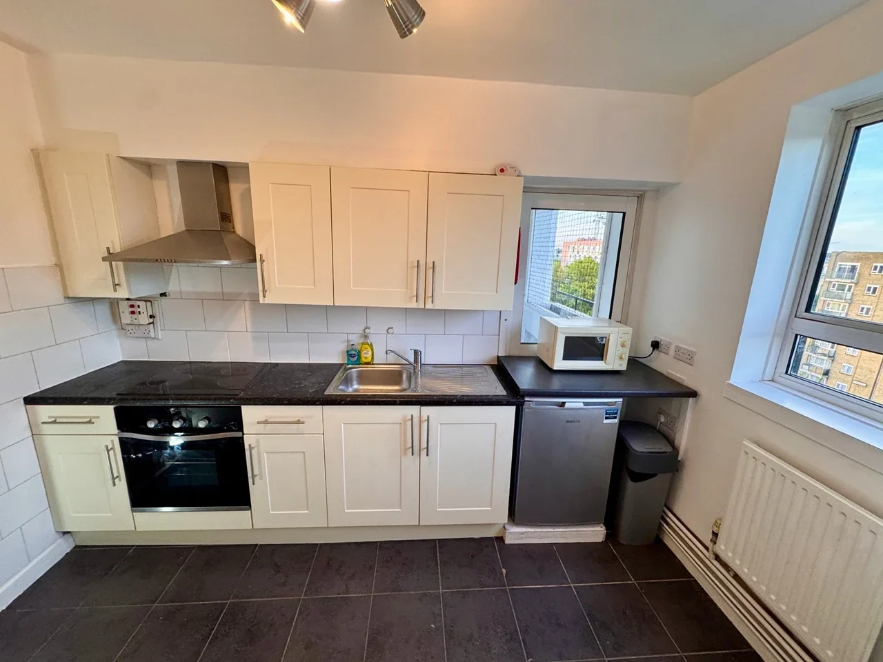 Flat Cumberland Market in Greater London