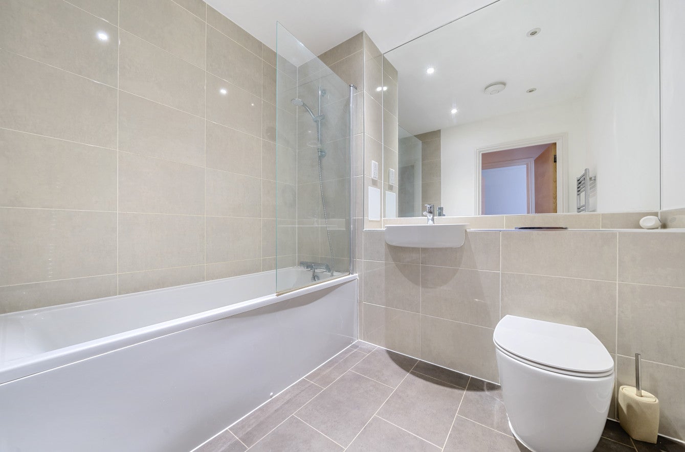 Flat Vale Road in Hertsmere