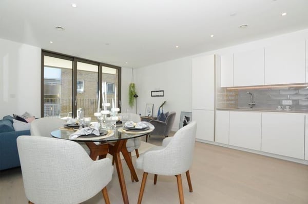 Flat Wentworth Street in Greater London