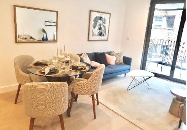Flat Wentworth Street in Greater London