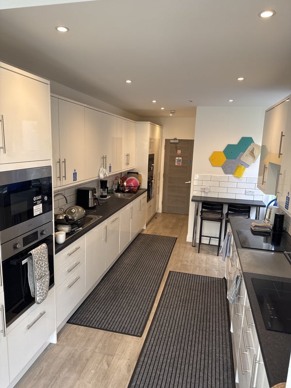 Room Alloa Road in Greater London