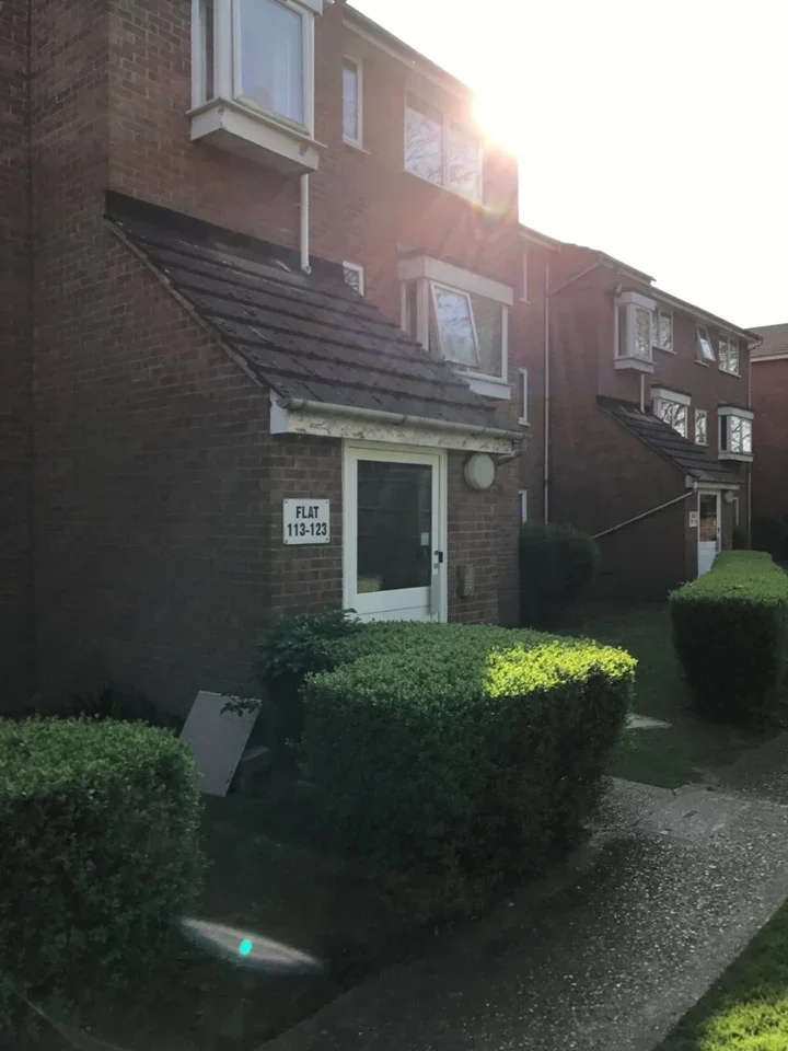 Room Evergreen Way in Greater London