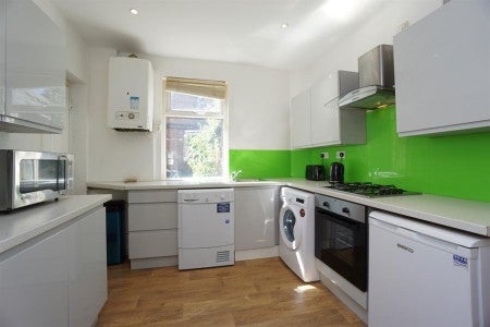 Flat Shoreham Street in Sheffield