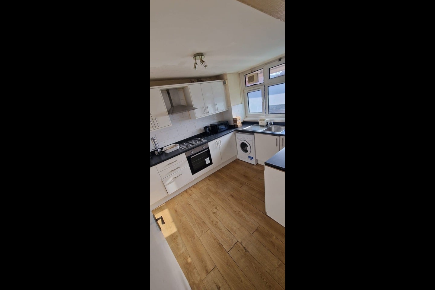 Room Woking Close in Greater London