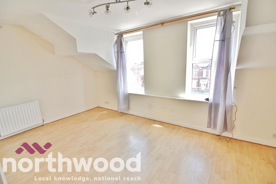Flat Knowsley Road in Southport