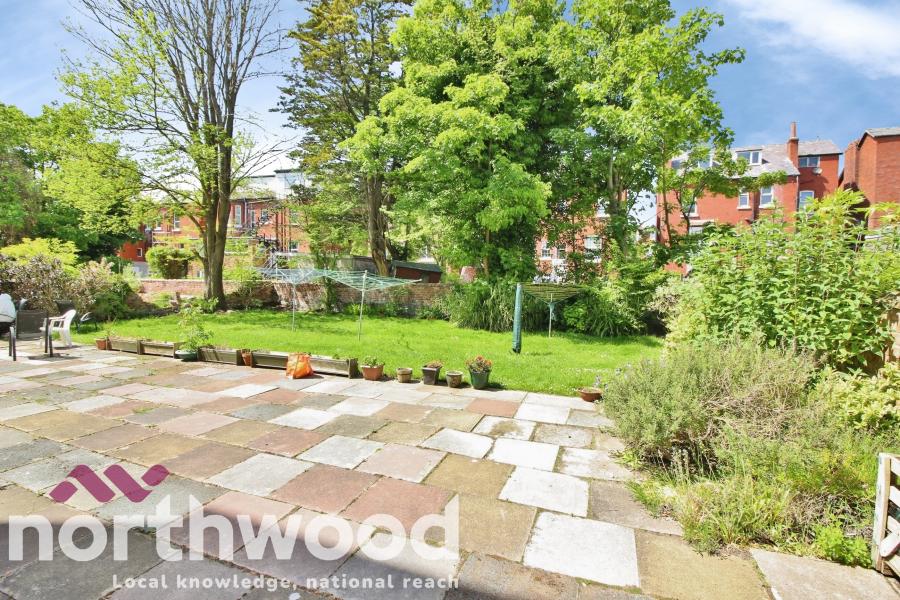 Flat Knowsley Road in Southport