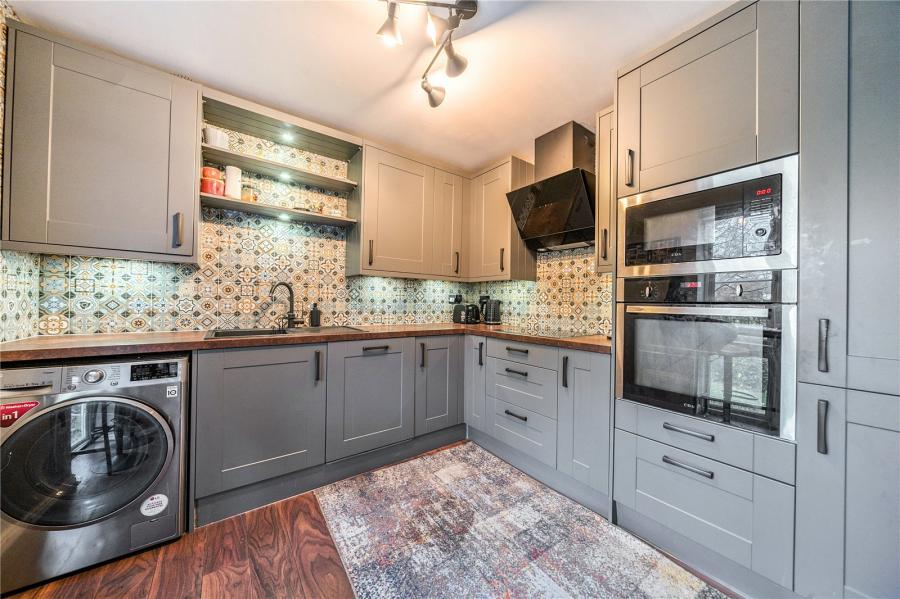 Flat Trevelyan in Bracknell