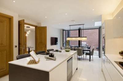 House Dovehouse Street in Greater London