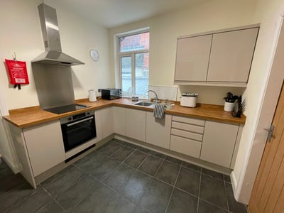 Room Campbell Road in Stoke-on-Trent