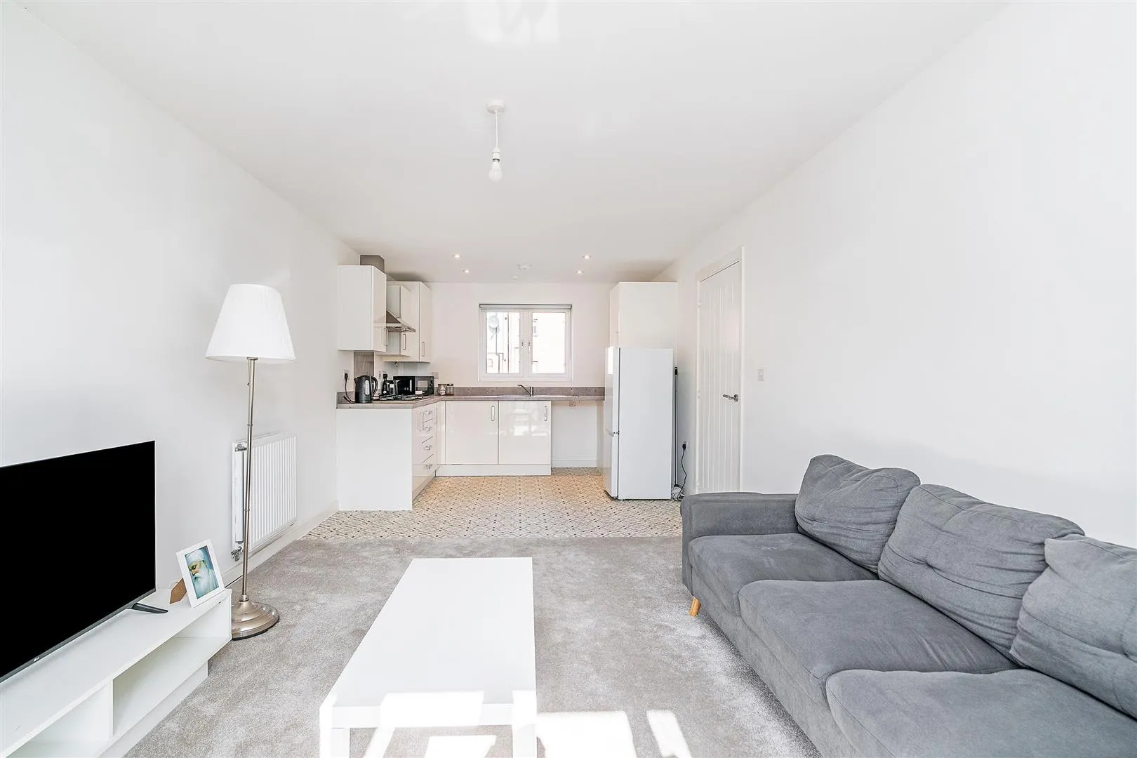 Flat Newhall Square in Shirley