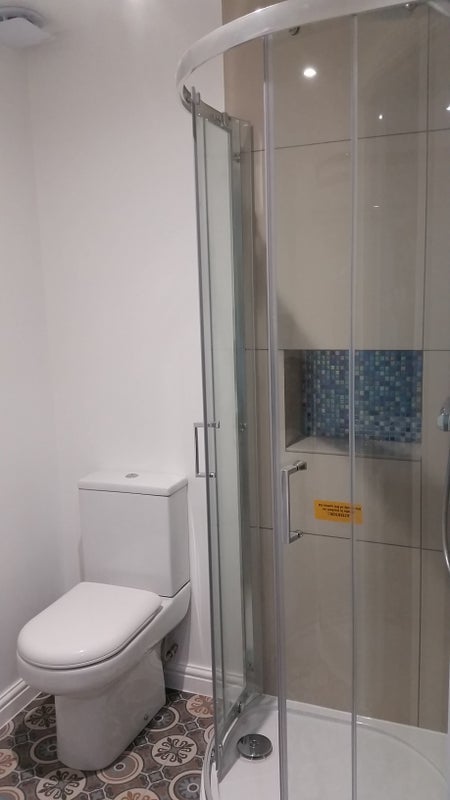 Room Edison Drive in Greater London