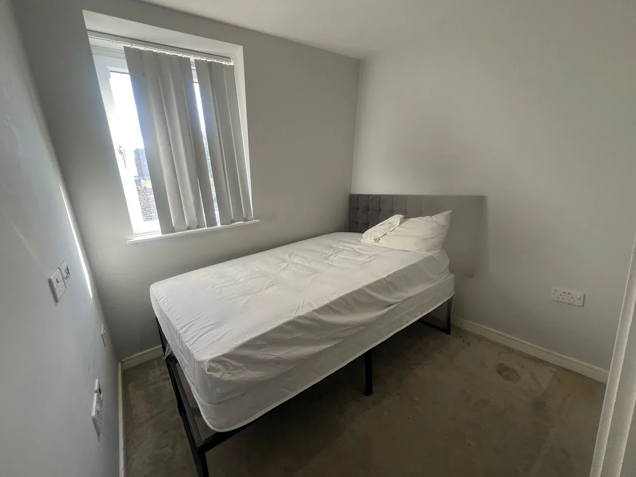 Flat Mersey Place in Luton