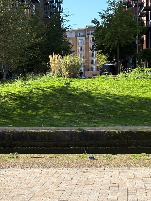 Flat Middlewood Street in Salford