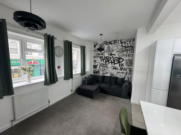 Room Angel Street in Northampton