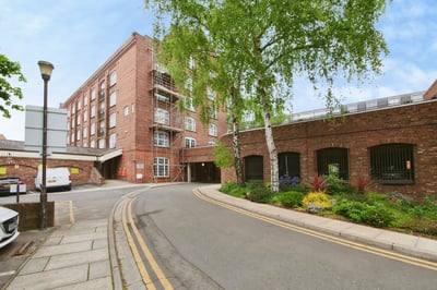 Flat Pound Lane in York